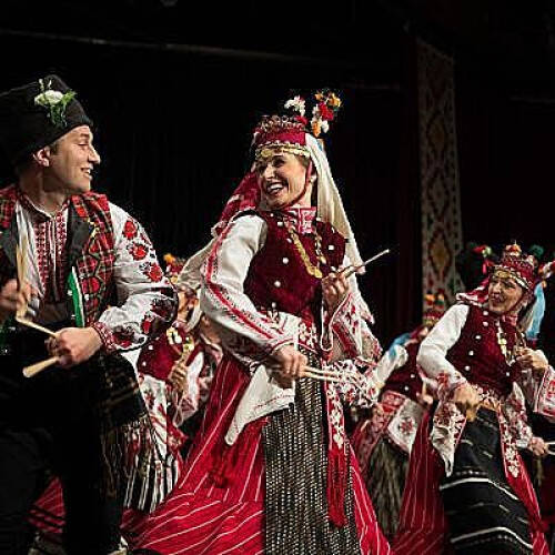 Tracht und Tanz aus Bulgarien