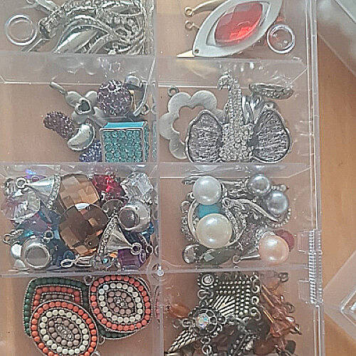 KUNST-WORKSHOP: Schmuck selber machen